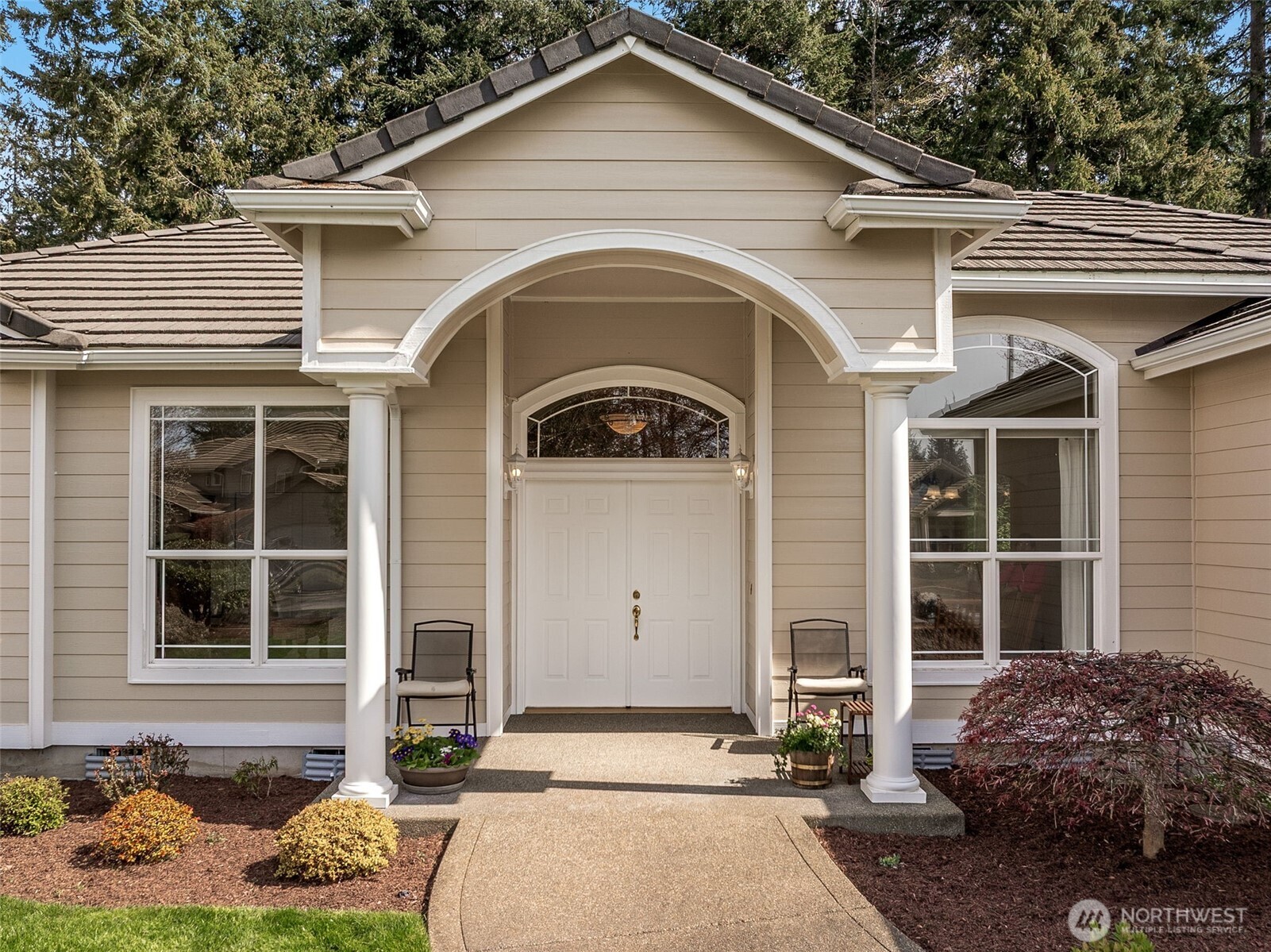 4202 Campus Green Loop NE