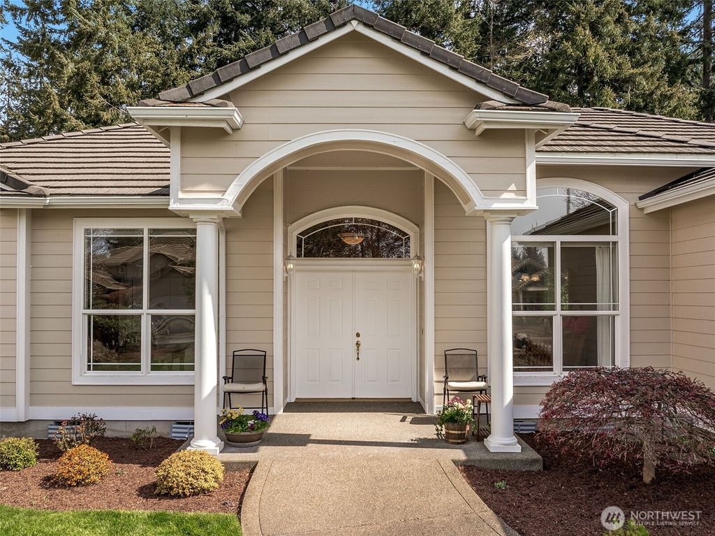 Photo of 4202 campus green Loop NE, Lacey, WA 98516 (MLS # 2504320)