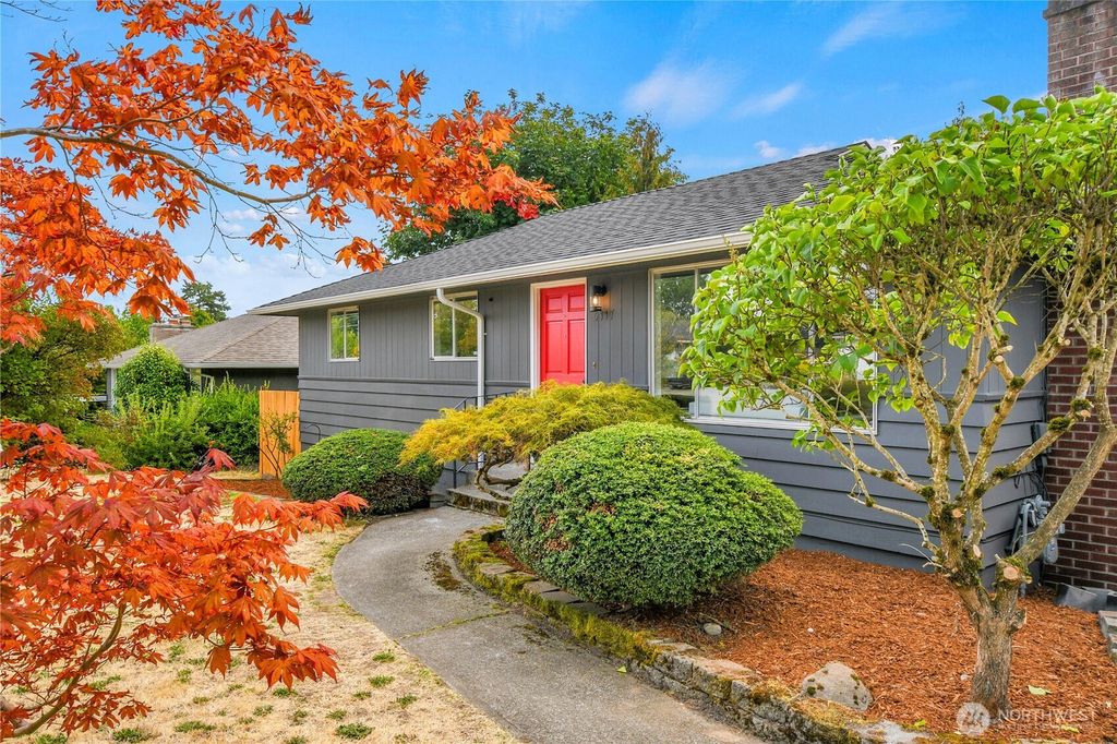 Photo of 5117 S 168th Street, SeaTac, WA 98188 (MLS # 2428939)