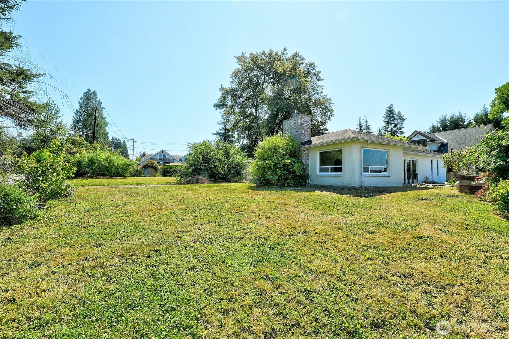 27122 82nd Drive NW