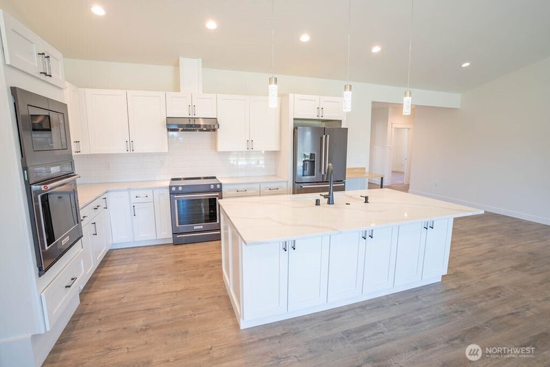 6409 Road 2.15 NE