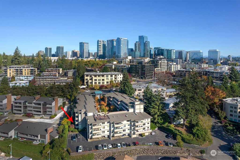 Photo of 9951 Lake Washington Boulevard NE #11, Bellevue, WA 98004 (MLS # 2204109)
