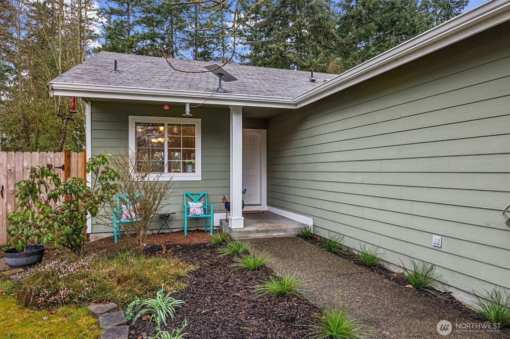 Photo of 20518 190th Avenue E, Orting, WA 98360 (MLS # 2485094)