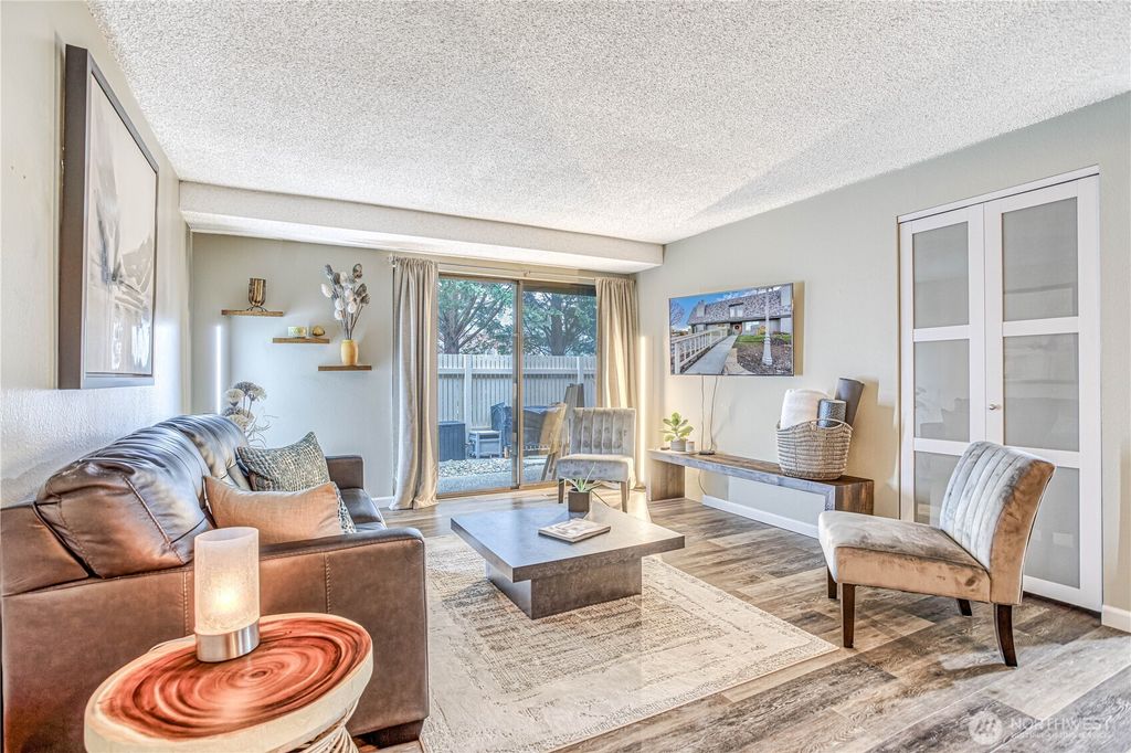 Photo of 1535 Castlerock Avenue #10, Wenatchee, WA 98801 (MLS # 2467195)