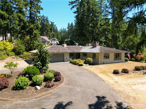 Photo of 9428 Tracyton Boulevard NW, Silverdale, WA 98383 (MLS # 2426914)