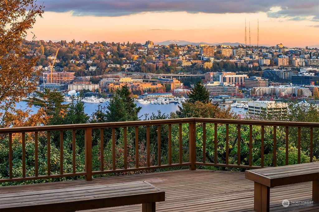 Photo of 1612 5th Avenue N, Seattle, WA 98109 (MLS # 2015772)