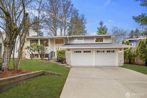 Photo of 13018 NE 134th Place, Kirkland, WA 98034 (MLS # 2476834)