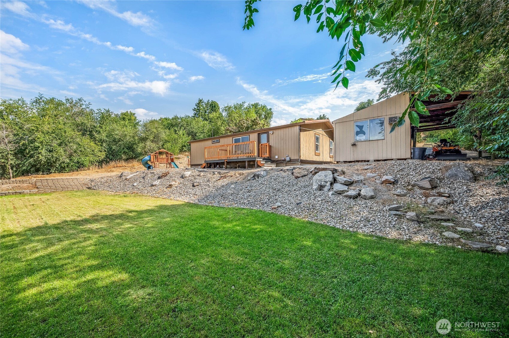2152 Sunset Hwy