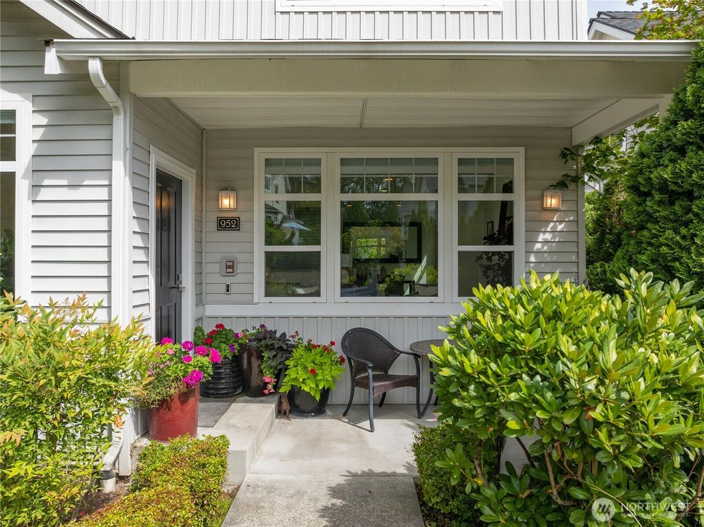 Photo of 952 232nd Place NE #952, Sammamish, WA 98074 (MLS # 2416539)