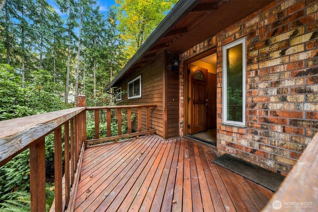 Photo of 28327 183rd Avenue SE, Kent, WA 98042 (MLS # 2594436)