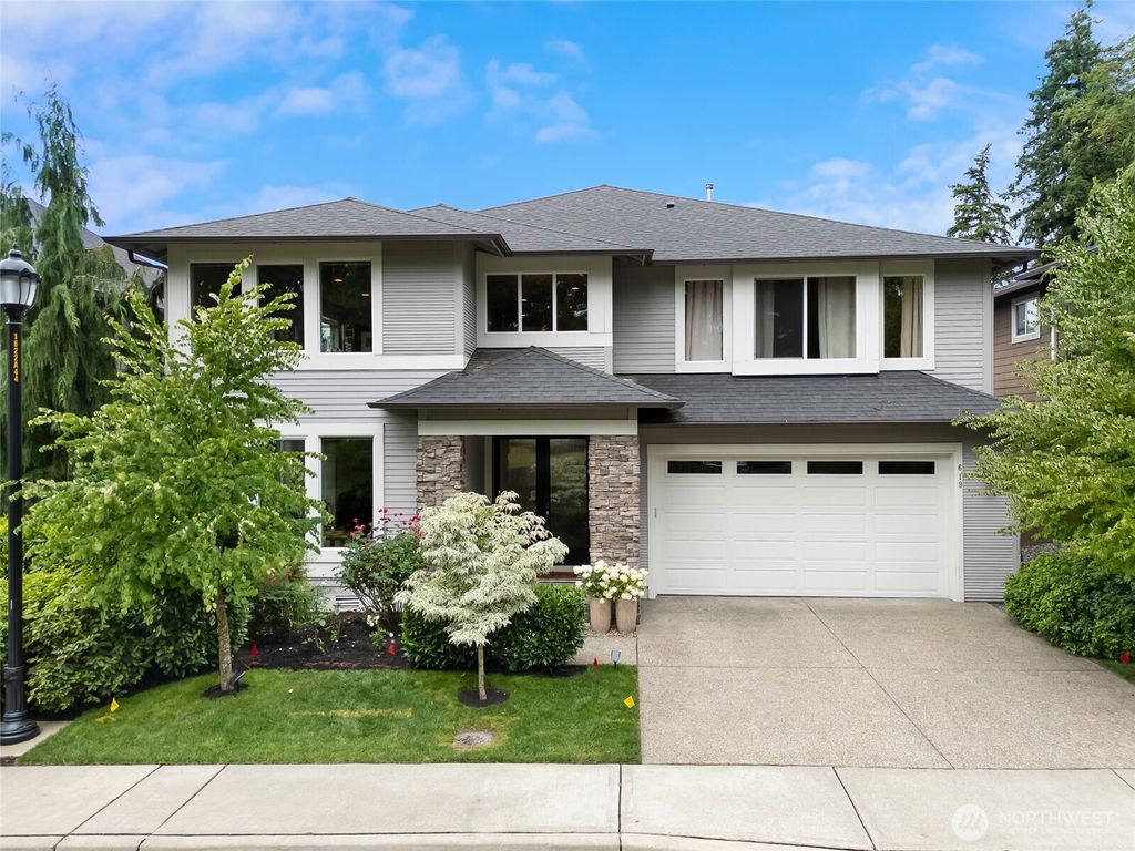 Photo of 619 Graham Avenue NE, Renton, WA 98059 (MLS # 2434102)