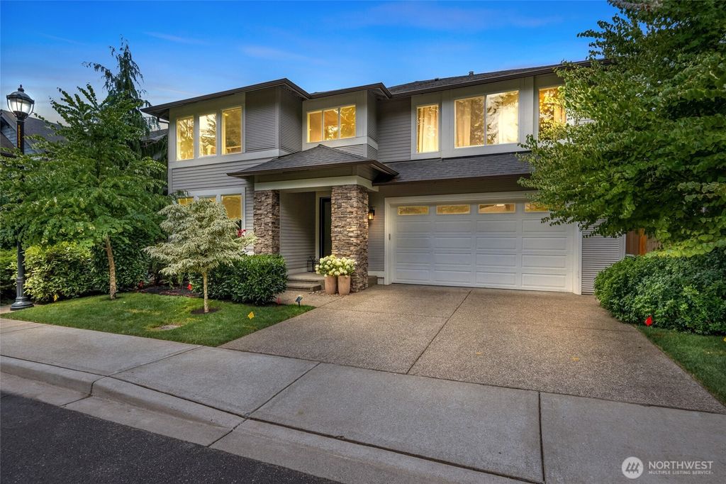 Photo of 619 Graham Avenue NE, Renton, WA 98059 (MLS # 2434102)