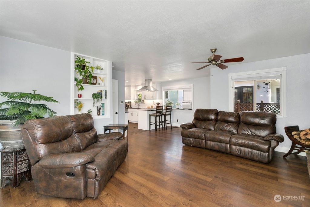 Photo of 4522 50th Avenue S, Seattle, WA 98118 (MLS # 2142321)