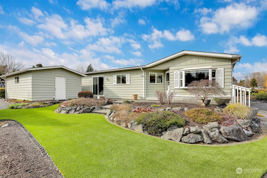 Photo of 23921 Lake Drive W, Bothell, WA 98021 (MLS # 2042861)