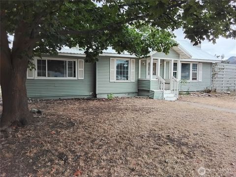 Photo of 910 Dogwood Street, Oroville, WA 98844 (MLS # 2418093)