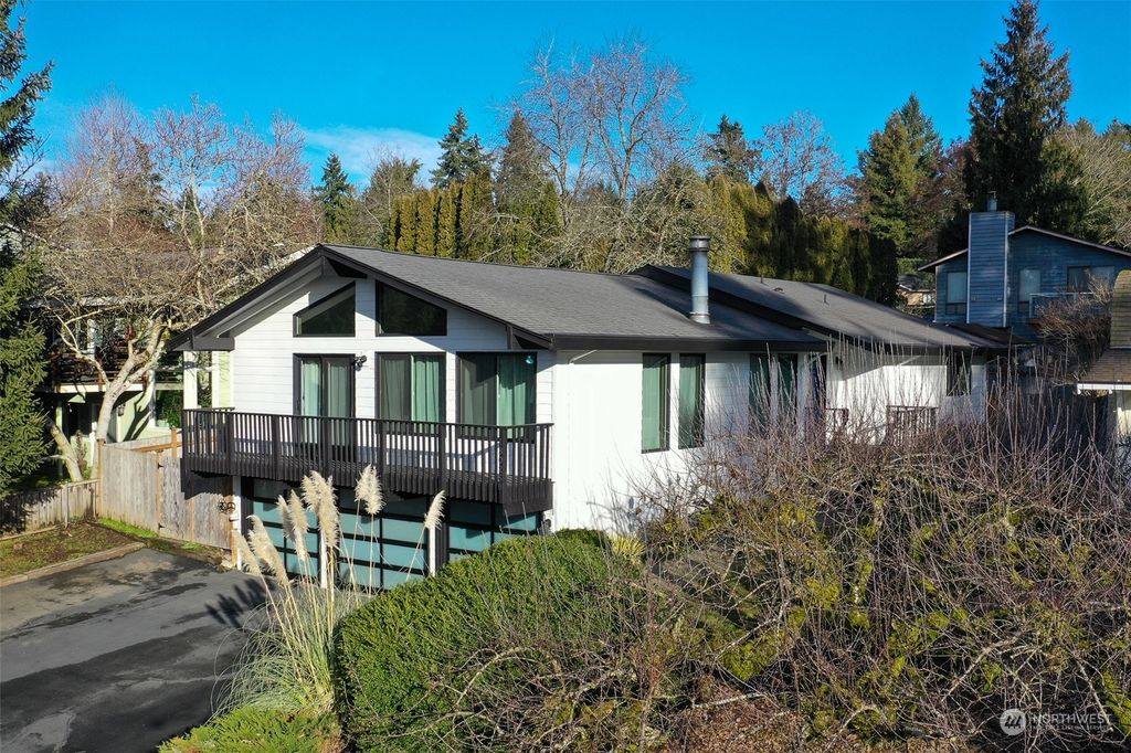 Photo of 13026 B 35th Avenue NE, Seattle, WA 98125 (MLS # 2193463)