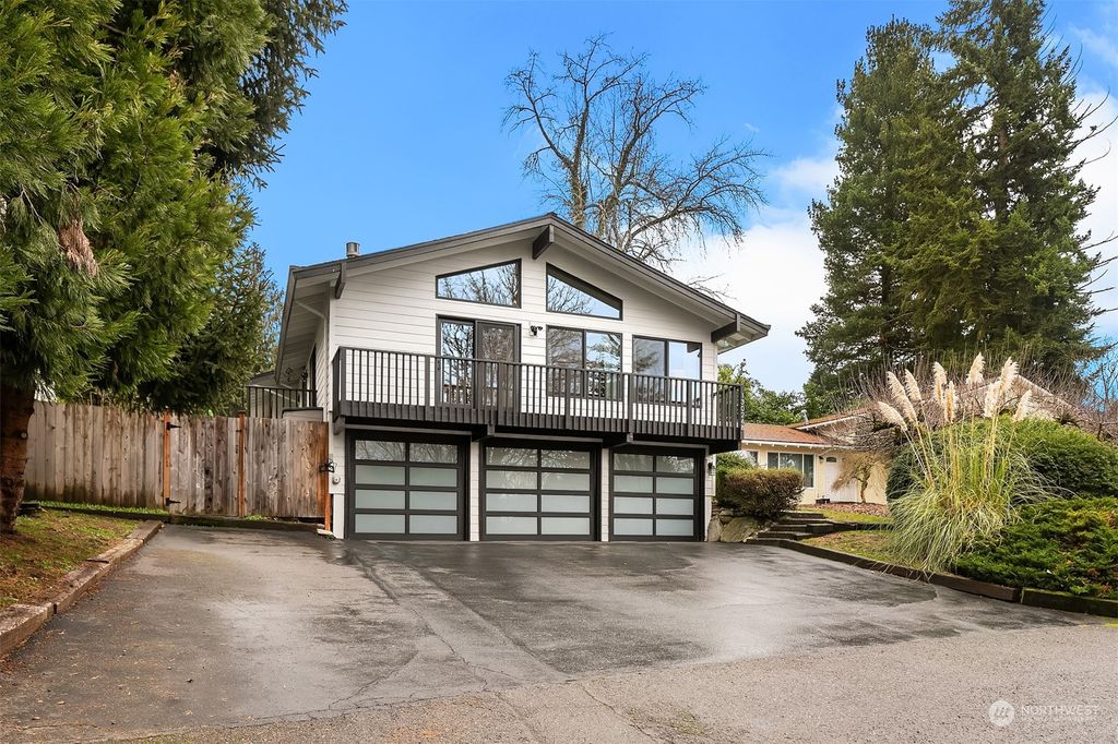 Photo of 13026 B 35th Avenue NE, Seattle, WA 98125 (MLS # 2193463)