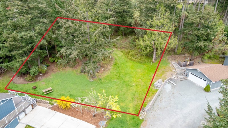 689 Sitka Place
