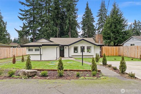 Photo of 3772 Colonial Lane SE, Port Orchard, WA 98366 (MLS # 2464677)