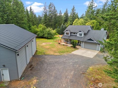 Photo of 4204 NE Cardiel Road, Washougal, WA 98671 (MLS # 2418420)