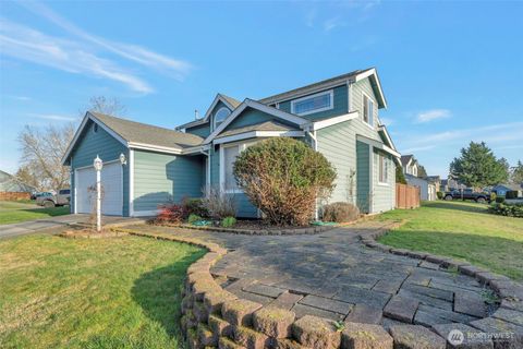 Photo of 824 130th Street E, Parkland, WA 98445 (MLS # 2470501)
