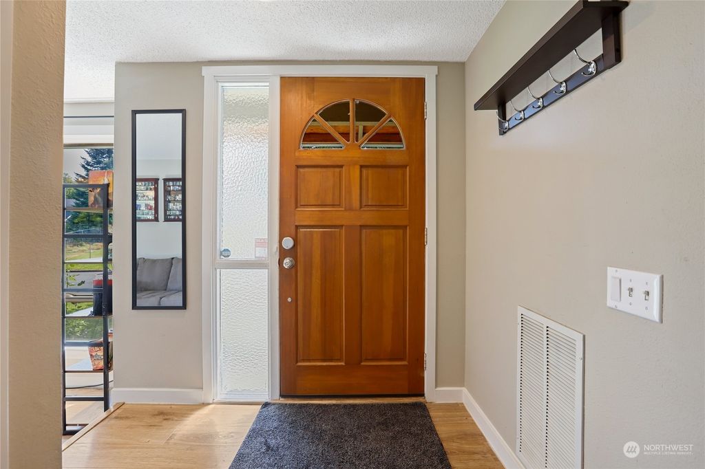Photo of 5824 66th Avenue NE, Marysville, WA 98270 (MLS # 2277179)
