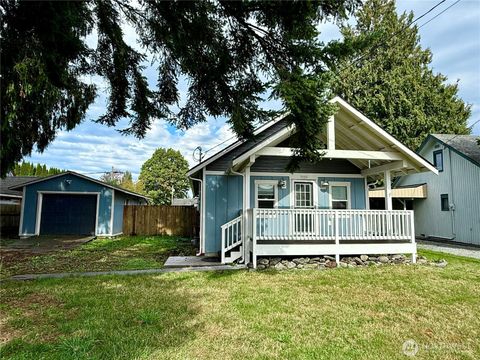 Photo of 1010 Talcott St, Sedro Woolley, WA 98284 (MLS # 2430621)