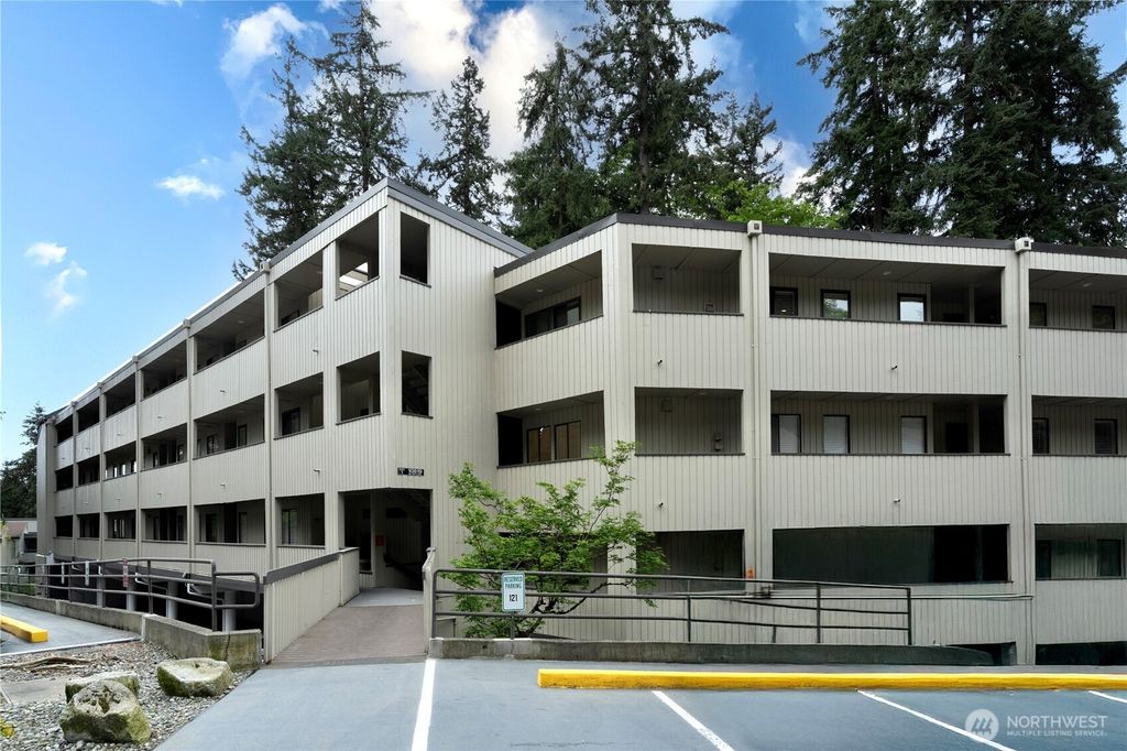 Photo of 10819 NE 37th Place #332, Bellevue, WA 98004 (MLS # 2372747)