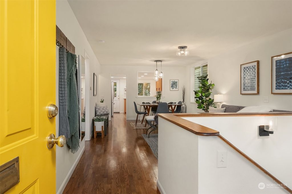 Photo of 5207 S Farrar Street, Seattle, WA 98118 (MLS # 2043595)