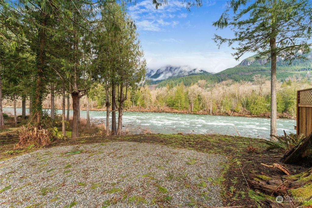Photo of 44725 Fir Road, Gold Bar, WA 98251 (MLS # 2184438)