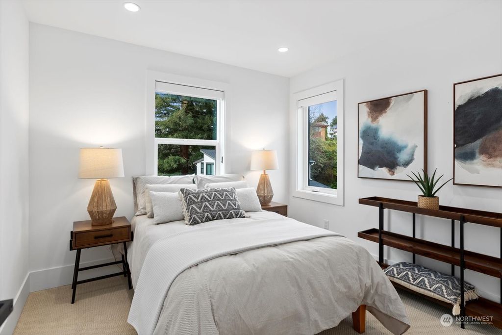 listing image 9367568390605962636