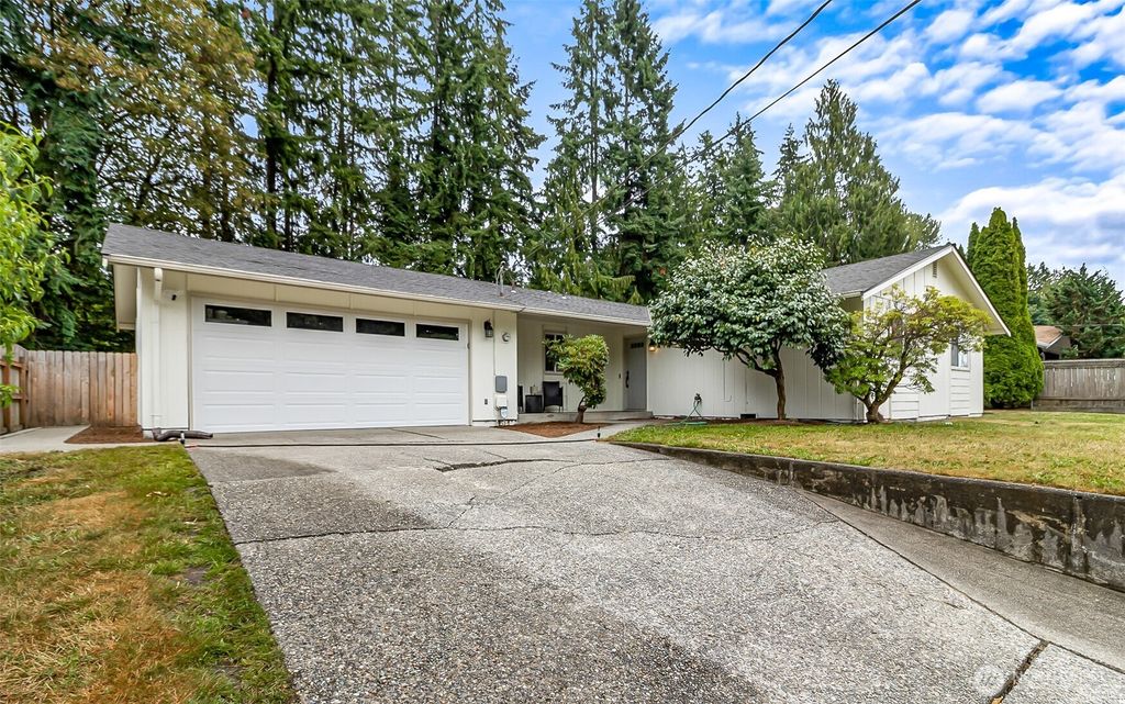 Photo of 2919 95th Drive SE, Lake Stevens, WA 98258 (MLS # 2413214)