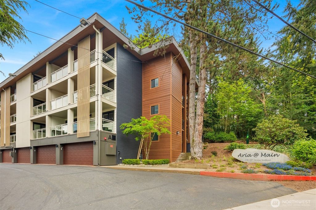 Photo of 130 105th Avenue SE #A-305, Bellevue, WA 98004 (MLS # 2511726)