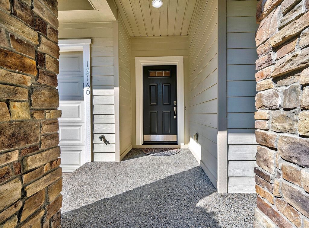 Photo of 12160 Wilmington Way, Mukilteo, WA 98275 (MLS # 2433814)
