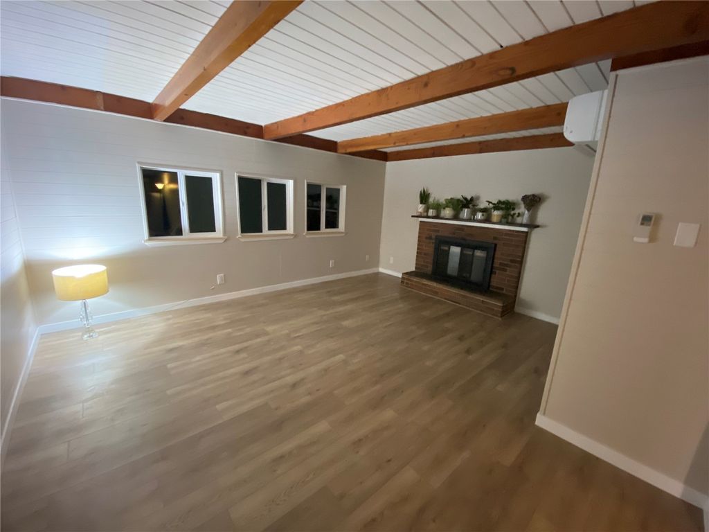 listing image 9368486707410647716
