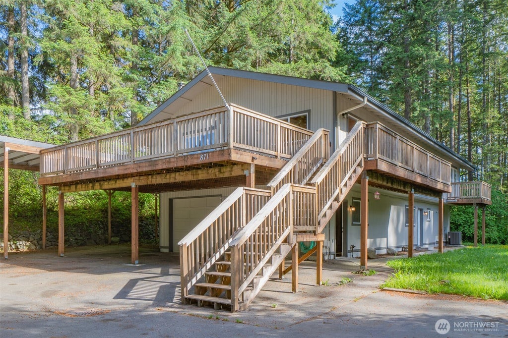 Photo of 871 NE LARSON BLVD BLVD, Belfair, WA 98528 (MLS # 2533473)