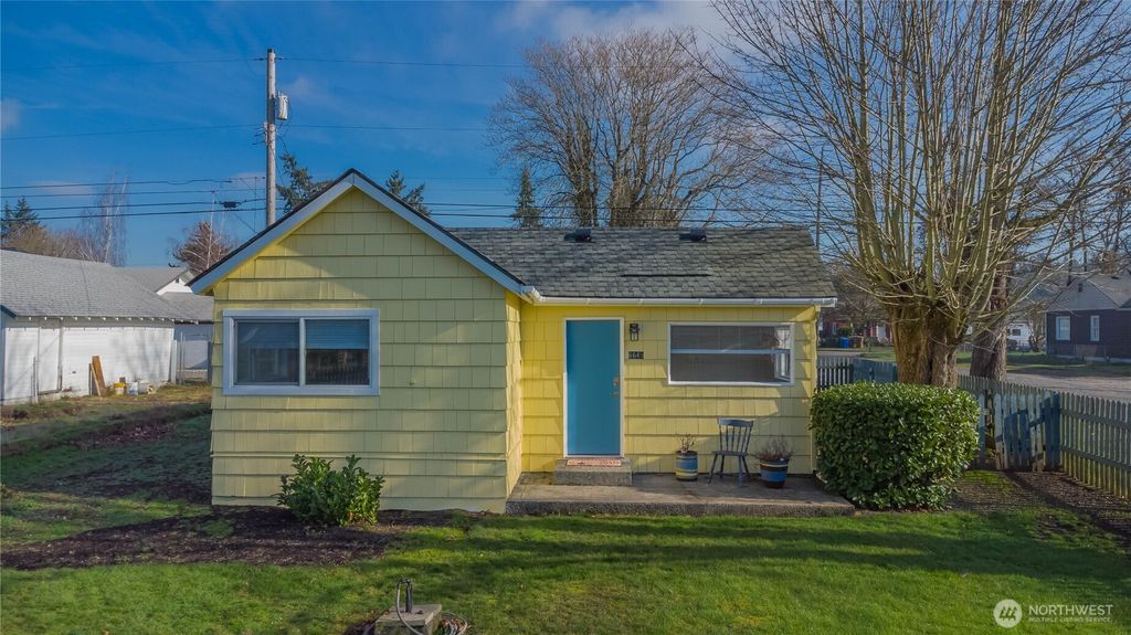 Photo of 6645 S Oakes Street, Tacoma, WA 98409 (MLS # 2475496)