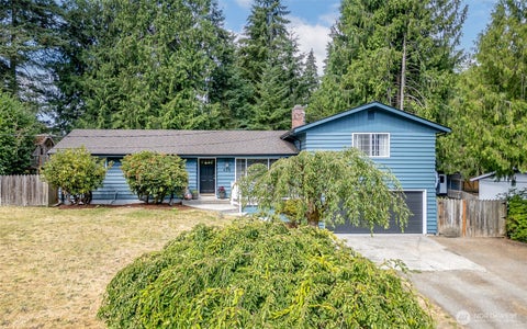 Photo of 424 119th Avenue E, Edgewood, WA 98372 (MLS # 2586009)