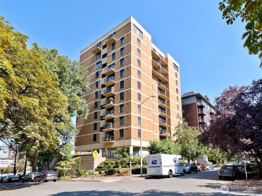 Photo of 1300 University Street #2A, Seattle, WA 98101 (MLS # 2573350)