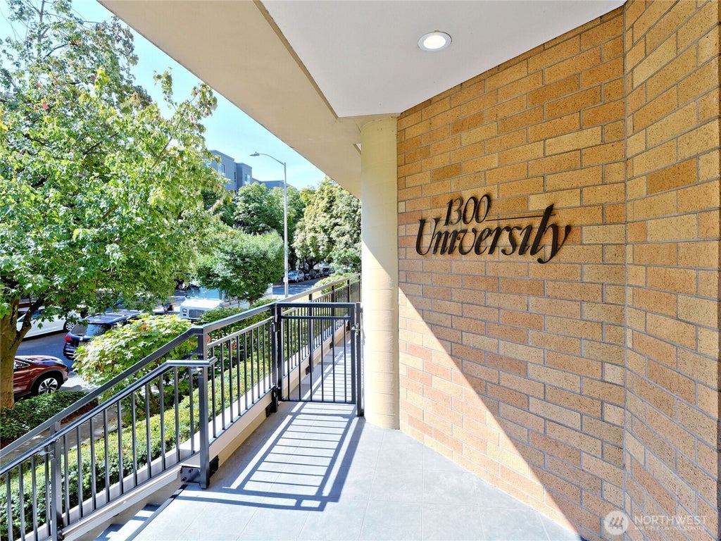 Photo of 1300 University Street #2A, Seattle, WA 98101 (MLS # 2573350)