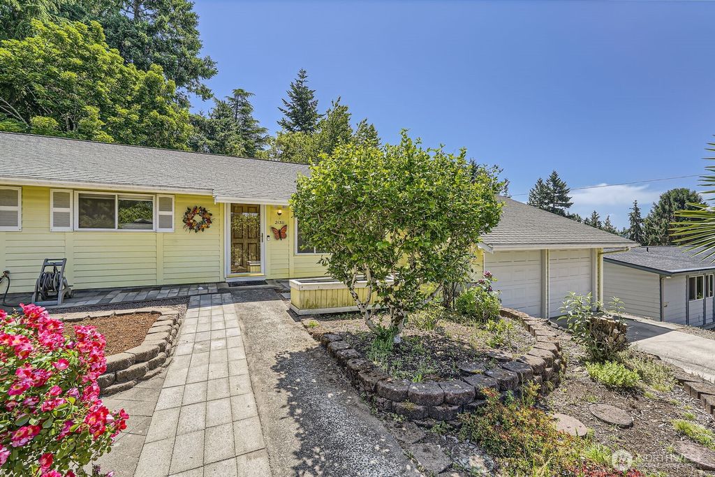 Photo of 21311 96th Avenue S, Kent, WA 98031 (MLS # 2390995)