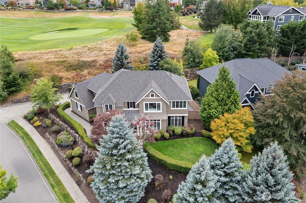 Photo of 6767 Cascade Avenue SE, Snoqualmie, WA 98065 (MLS # 2579843)