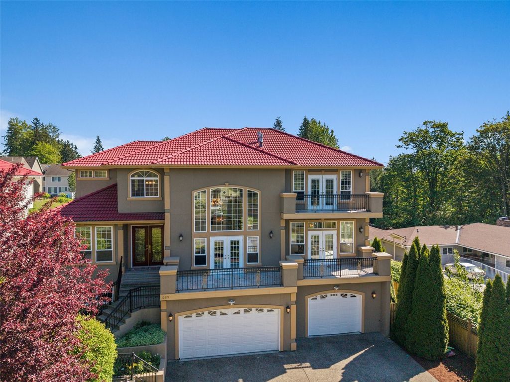 Photo of 10219 SE 224th Street, Kent, WA 98031 (MLS # 2373518)