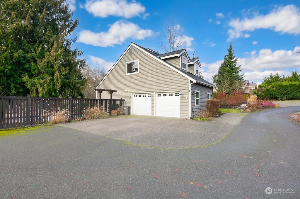 Photo of 13620 41st Avenue SE, Mill Creek, WA 98012 (MLS # 2187190)