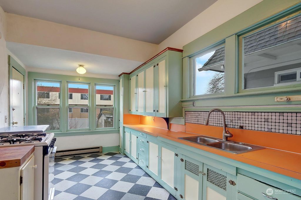 Photo of 812 26th Avenue S, Seattle, WA 98144 (MLS # 2045601)