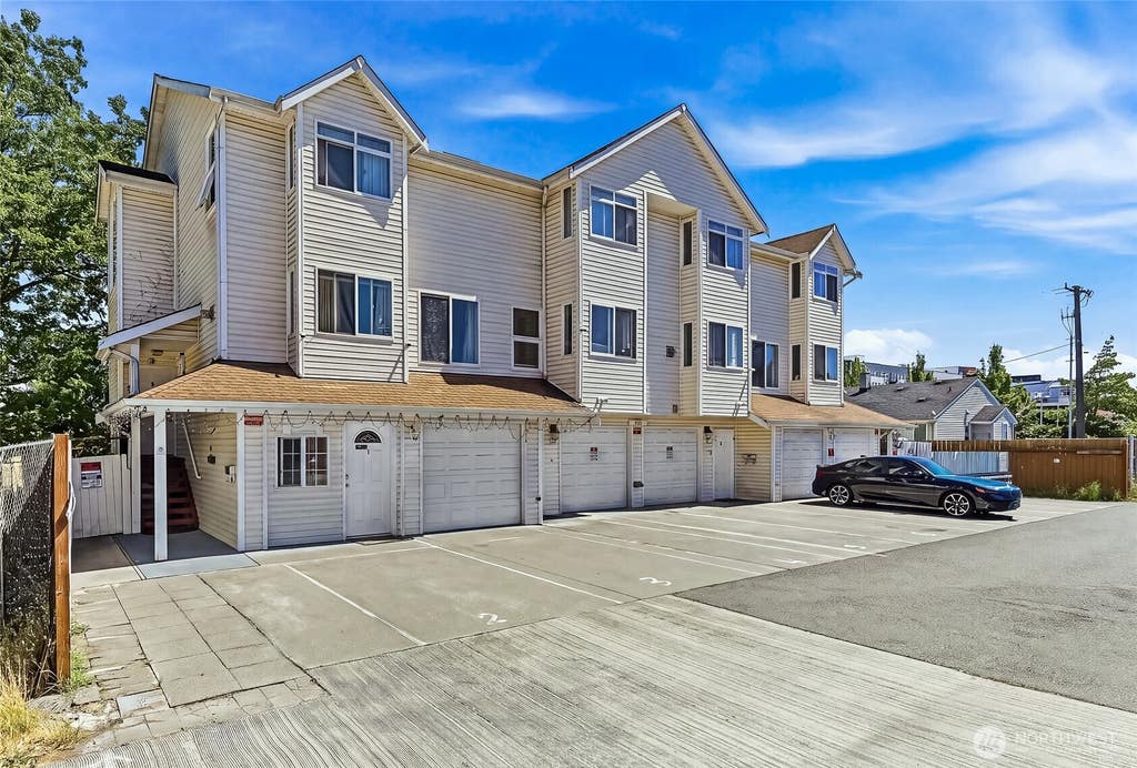 Photo of 7009 42nd Avenue S #1, Seattle, WA 98118 (MLS # 2568496)