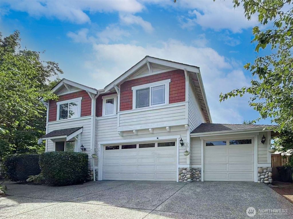 Photo of 23715 SE 5th place Pl, Sammamish, WA 98074 (MLS # 2402197)