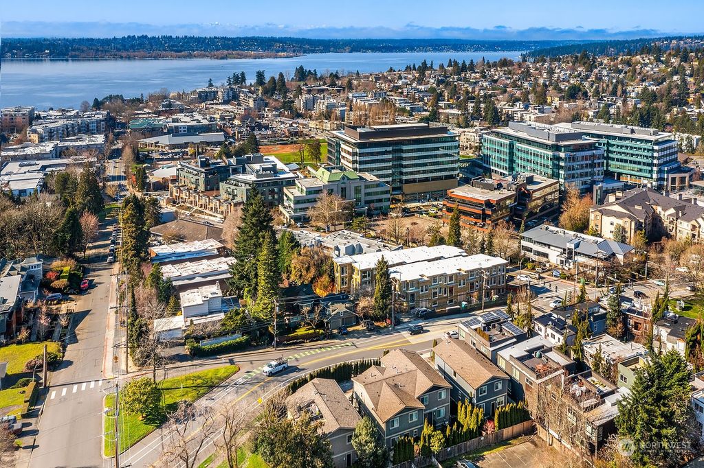 Photo of 14 6th Street, Kirkland, WA 98033 (MLS # 2199113)