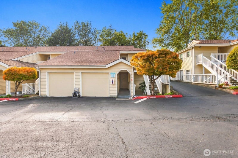 2670 118th Avenue SE 9-103