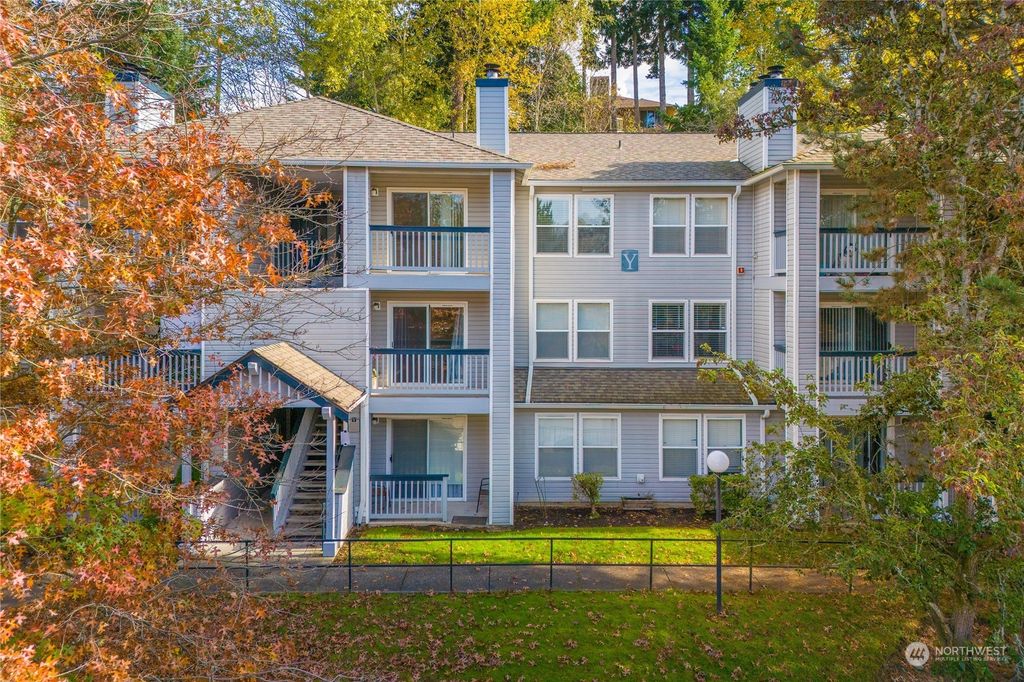 Photo of 33020 10th Avenue SW #Y104, Federal Way, WA 98023 (MLS # 2180322)